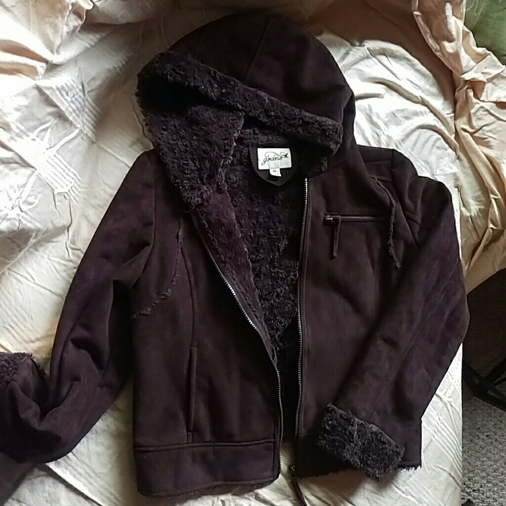 Shade  faux fur inside